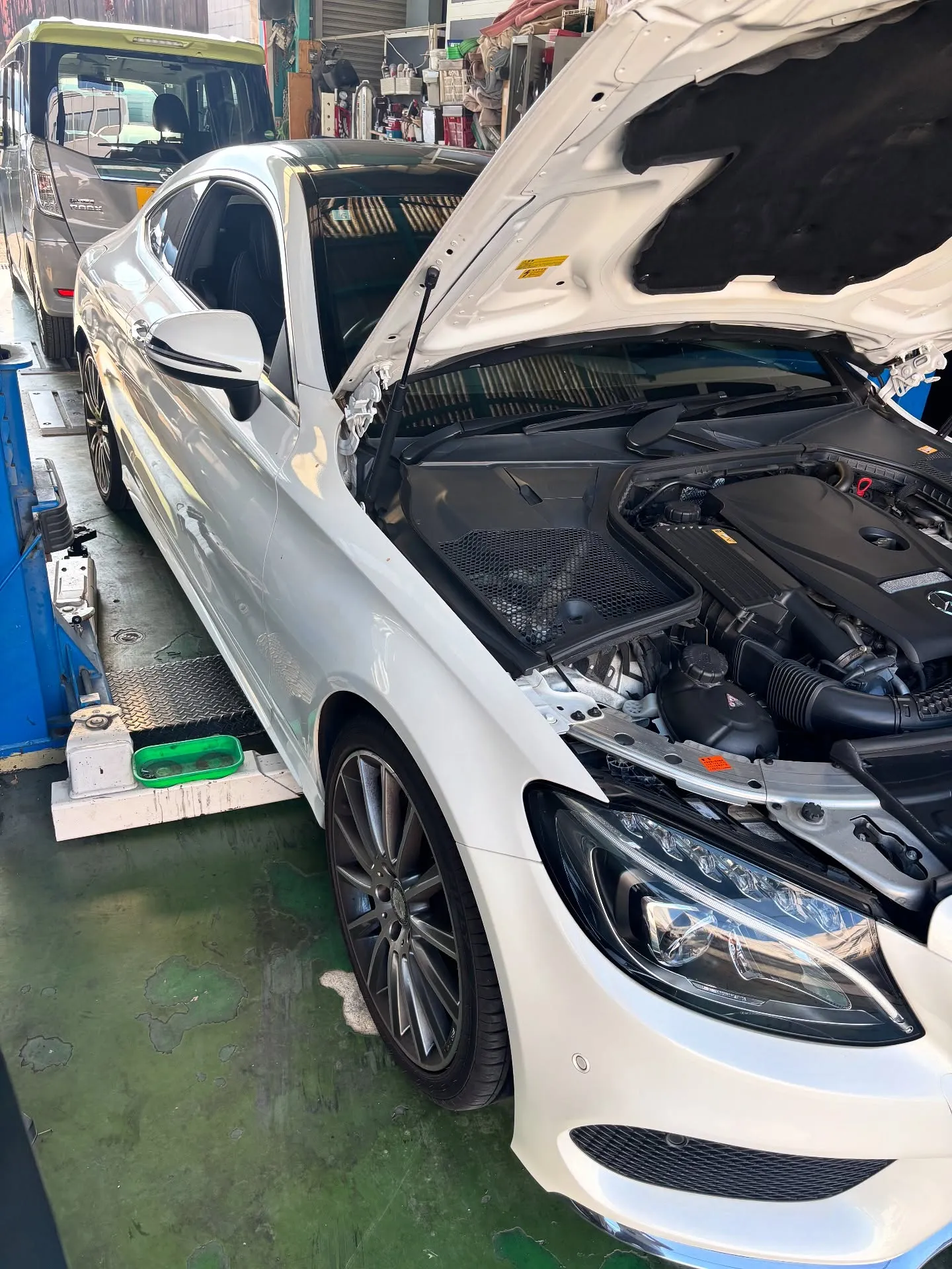 Cクラス　クーペ　車検　メンテナンス