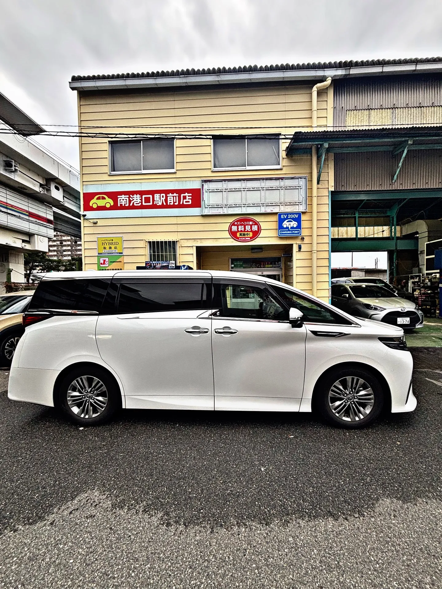 今回は40系のアルファードにTVキャンセラー、HDMIポート...